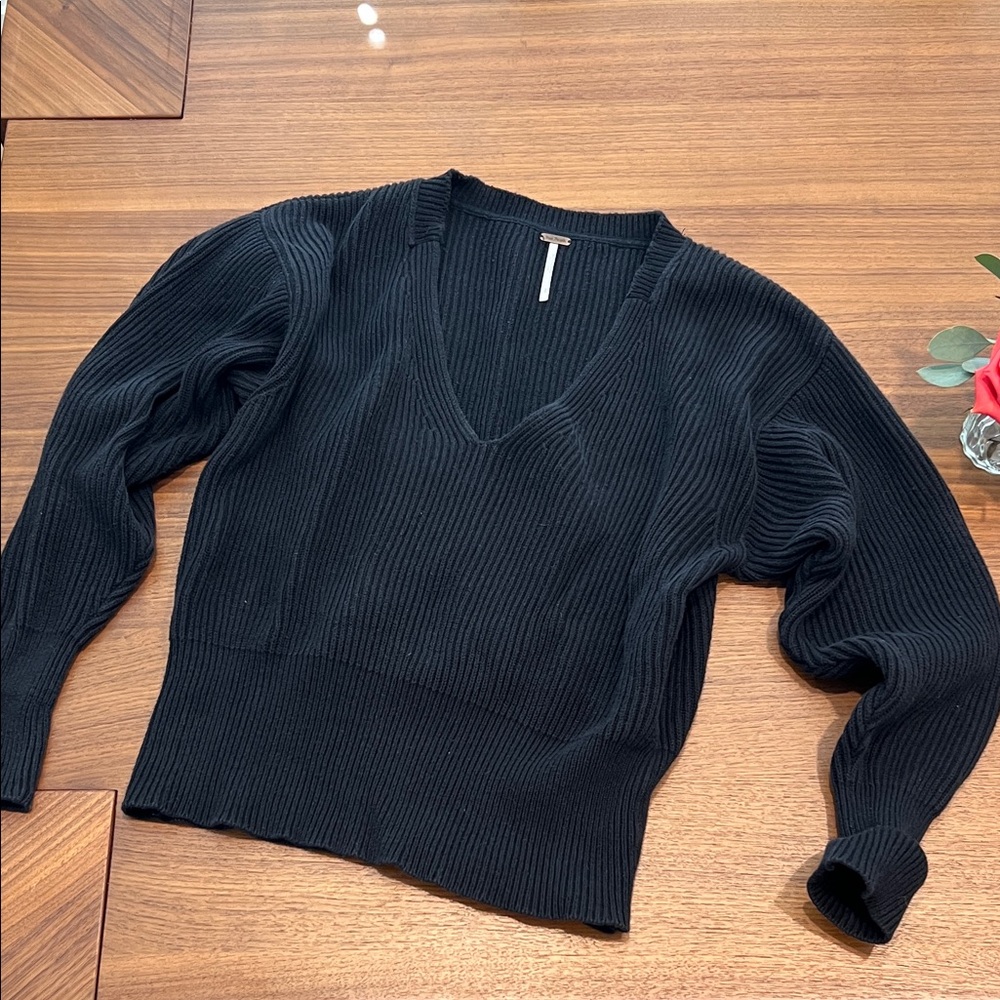 Free People Black V-Neck Sweater